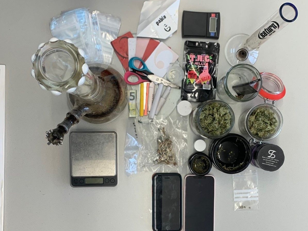 Die Beamten konnten mehrere Formen von Suchtgift sicherstellen. 