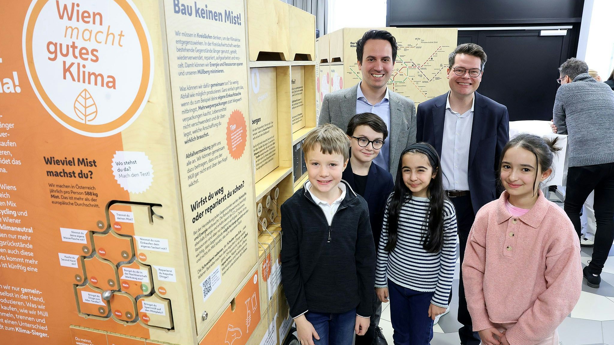 Pressekonferenz zum Thema "Klima-Tour startet an Wiener Schulen" mit Klimastadtrat Jürgen Czernohorszky, Vizebürgermeister Christoph Wiederkehr und Bildungsdirektor Heinrich Himmer