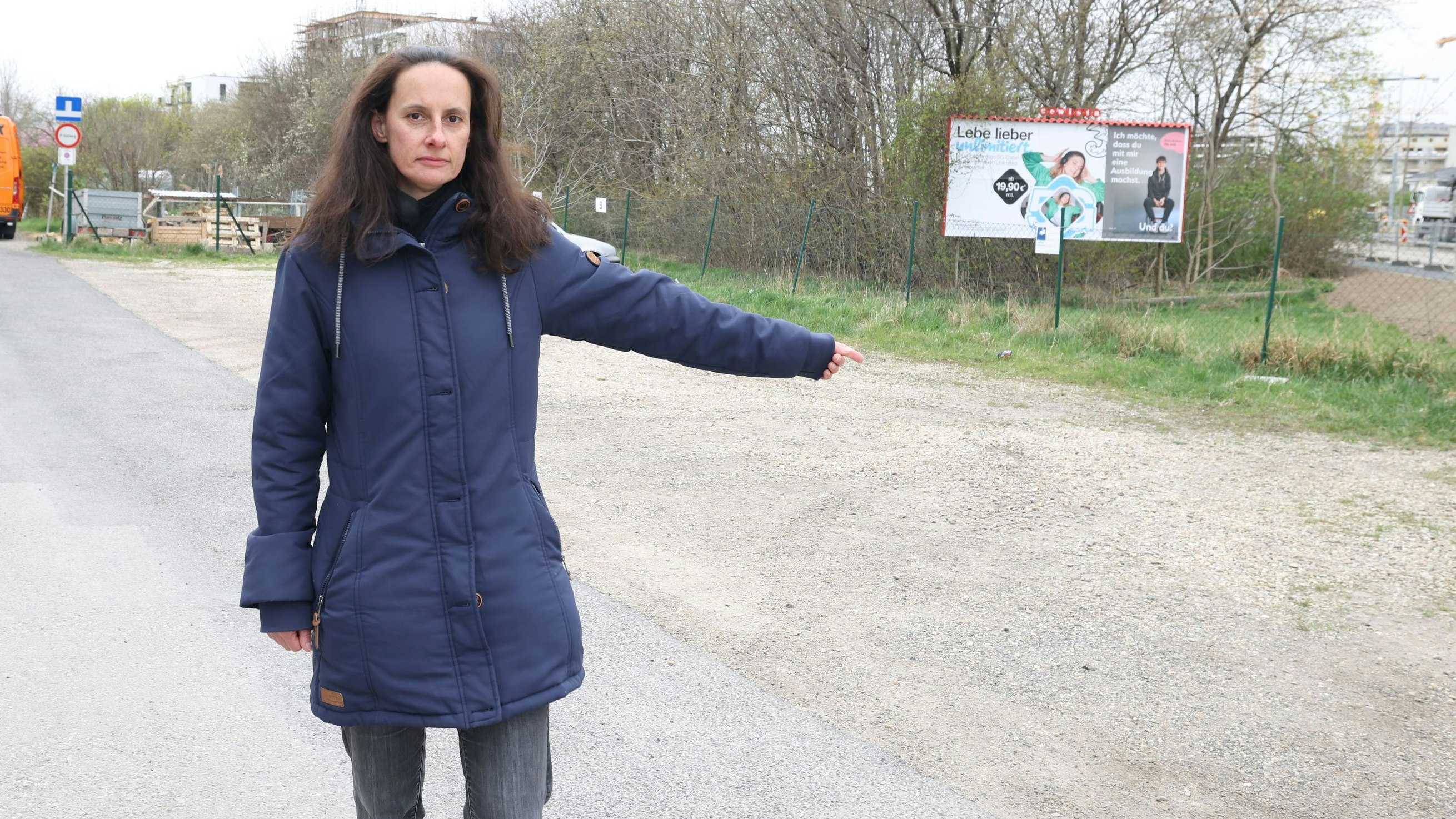 Andrea ist sauer. Kurzes Umdrehen auf diesem Parkplatz hat sie 500 Euro gekostet.