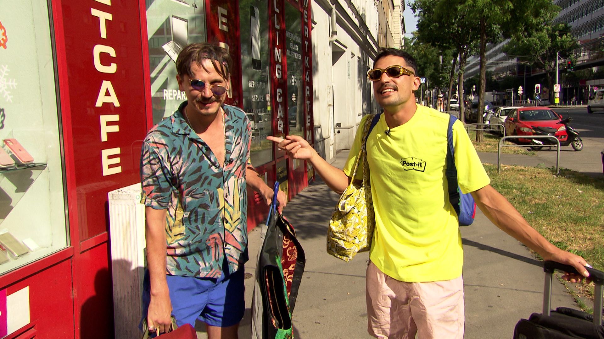 Die "Forsthaus Rampensau"-Stars Luis und Lev tindern sich durch Bologna.