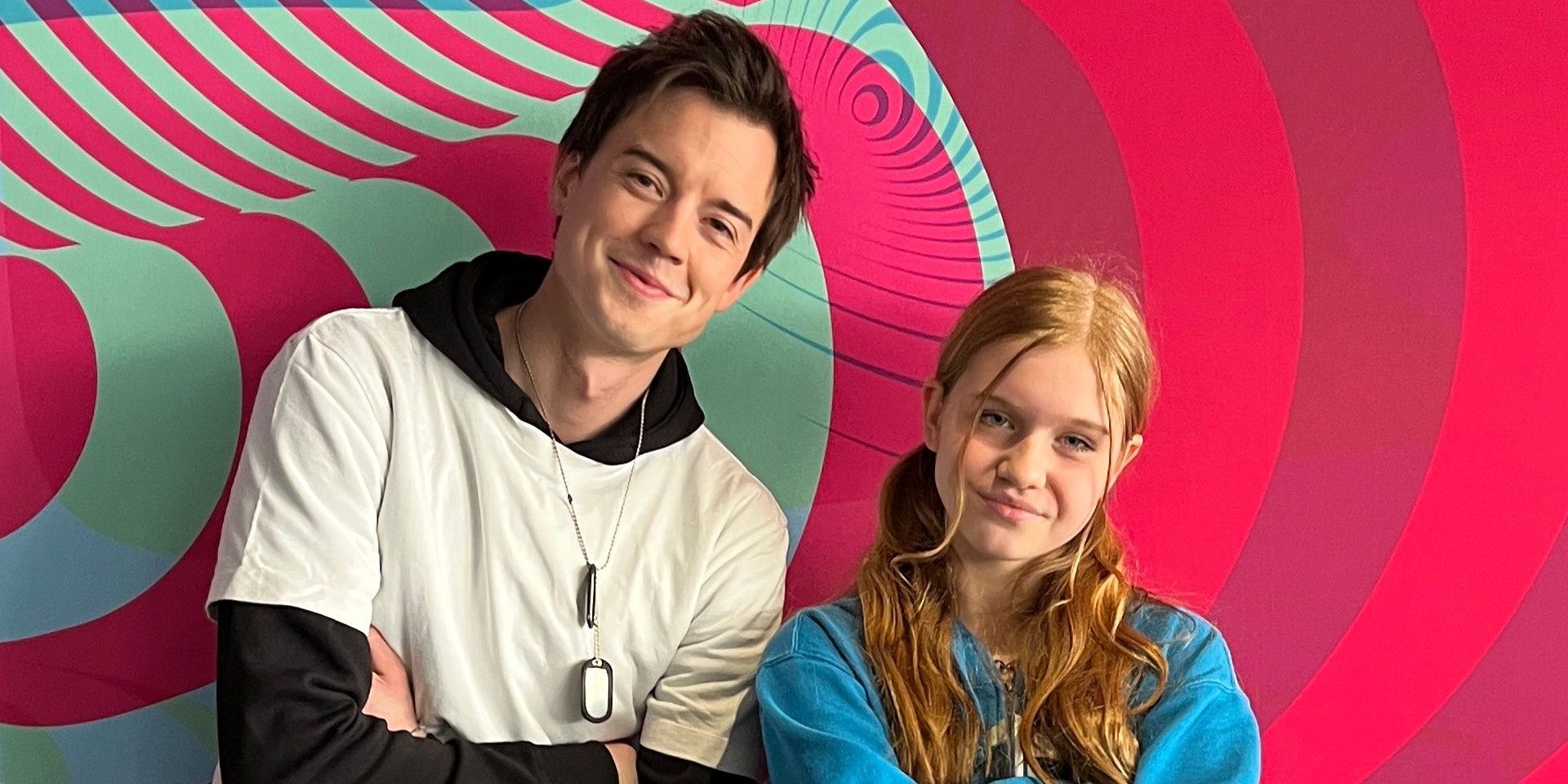 Emma nimmt bei ihrer Beurteilung von Philipp Hansa kein Blatt vor den Mund.