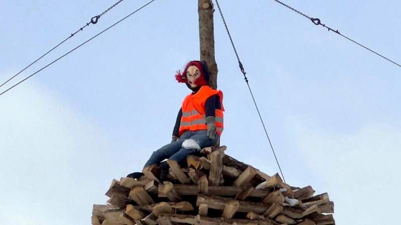 Die Verbrennung der "Klima-Hexe" sorgte für einen wahren Shitstorm.