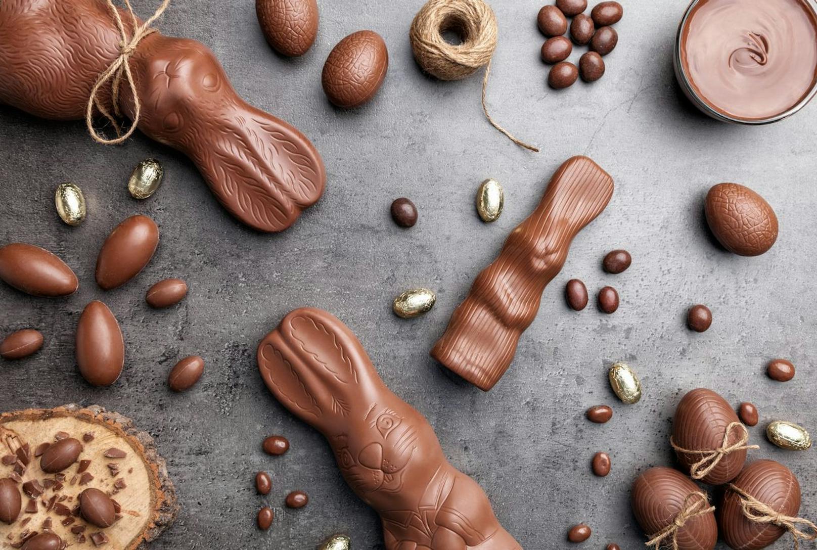 Schokolade ist zu Ostern ein Muss. Entscheide dich allerdings für Anbieter, die Bio-zertifiziert sind oder ein Fair-Trade Siegel nutzen.  