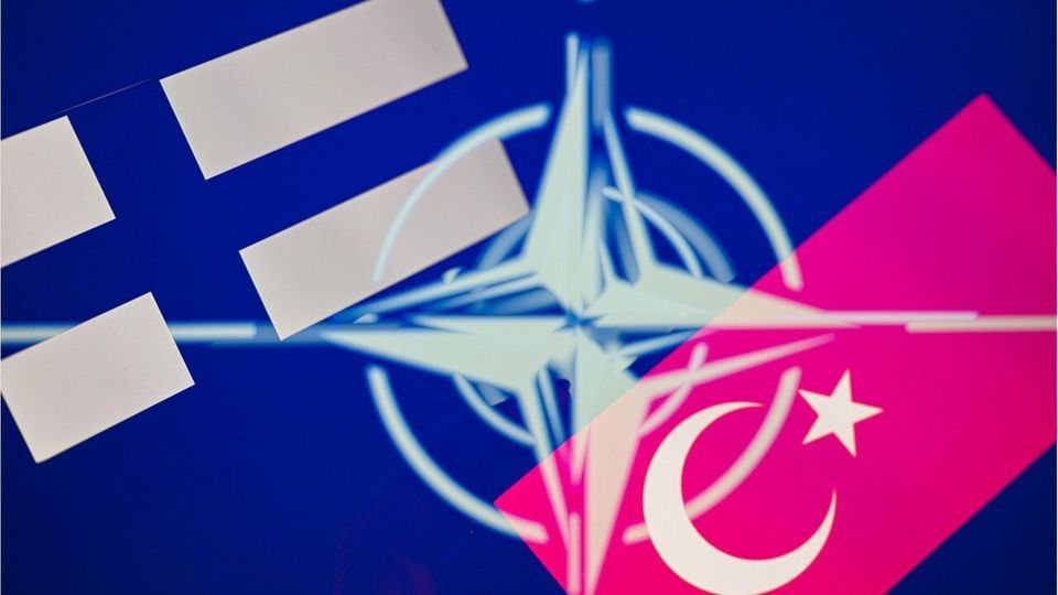 Die Türkei hat der Aufnahme Finnlands in die NATO zugestimmt.