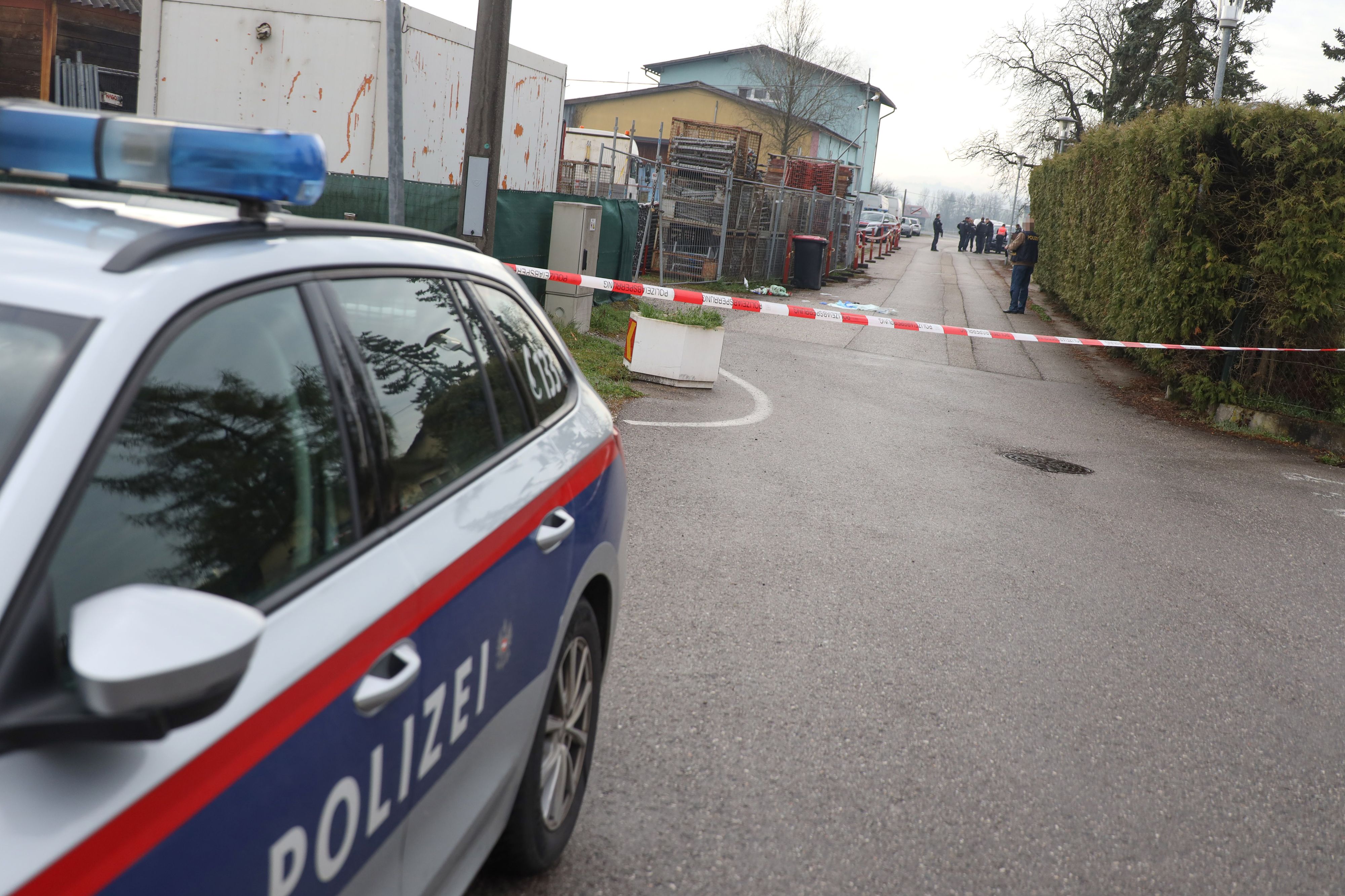 Mann auf offener Straße in Marchtrenk niedergestochen