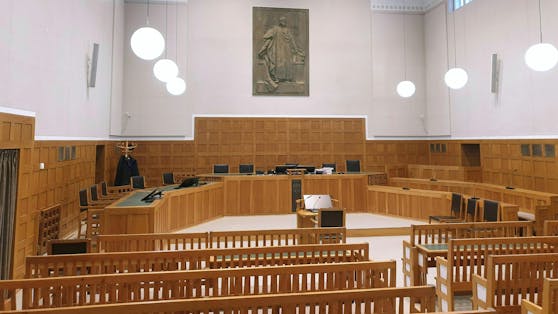 Eine Innenaufnahmen des Schwurgerichtssaals des Landesgericht Feldkirch, aufgenommen am Mittwoch, 29. März 2023.
