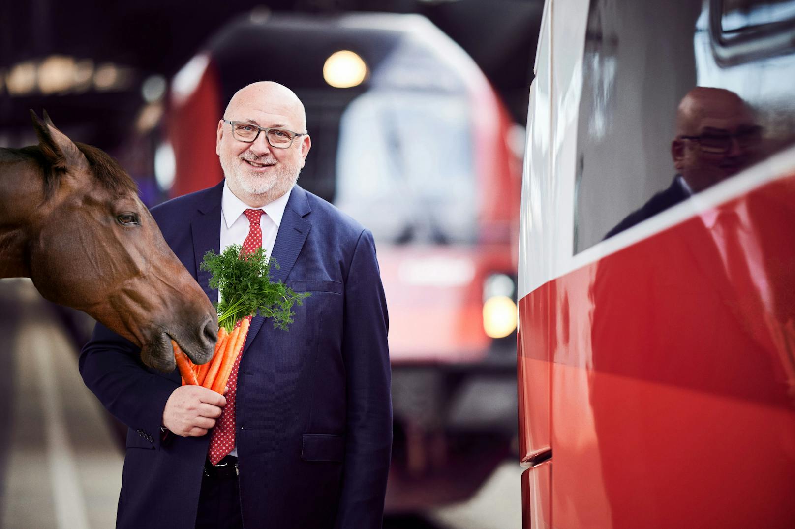Vorstandsvorsitzender Andreas Matthä ist bekanntlich ein echter Pferde-Fan.