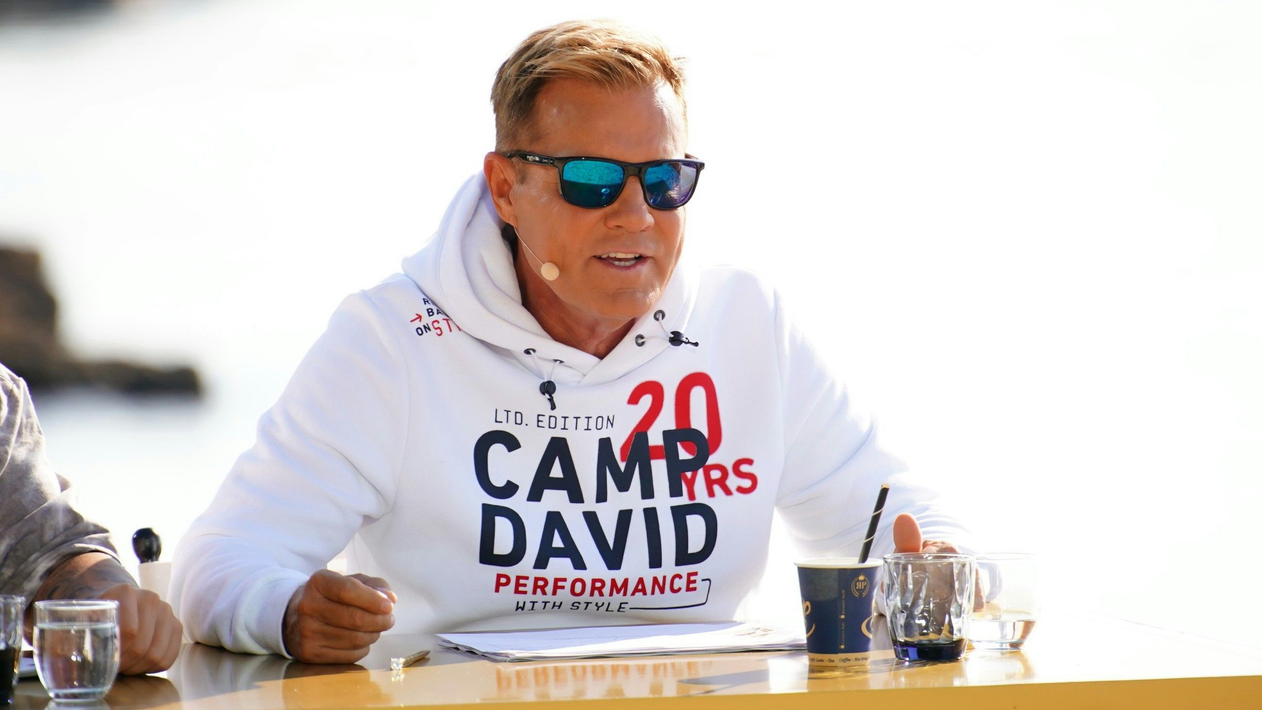 Am Samstag verkündete Dieter Bohlen überraschend, dass 2024 die 21. Staffel über die Bühne gehen wird.