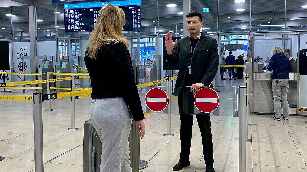 Eurowings CEO Jens Bischof: "Wer Jogginghosen trägt, hat die Kontrolle übers Reisen verloren."