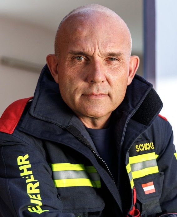 Georg Schicker, Bezirksfeuerwehrkommandant von Gänserndorf, ist sauer.