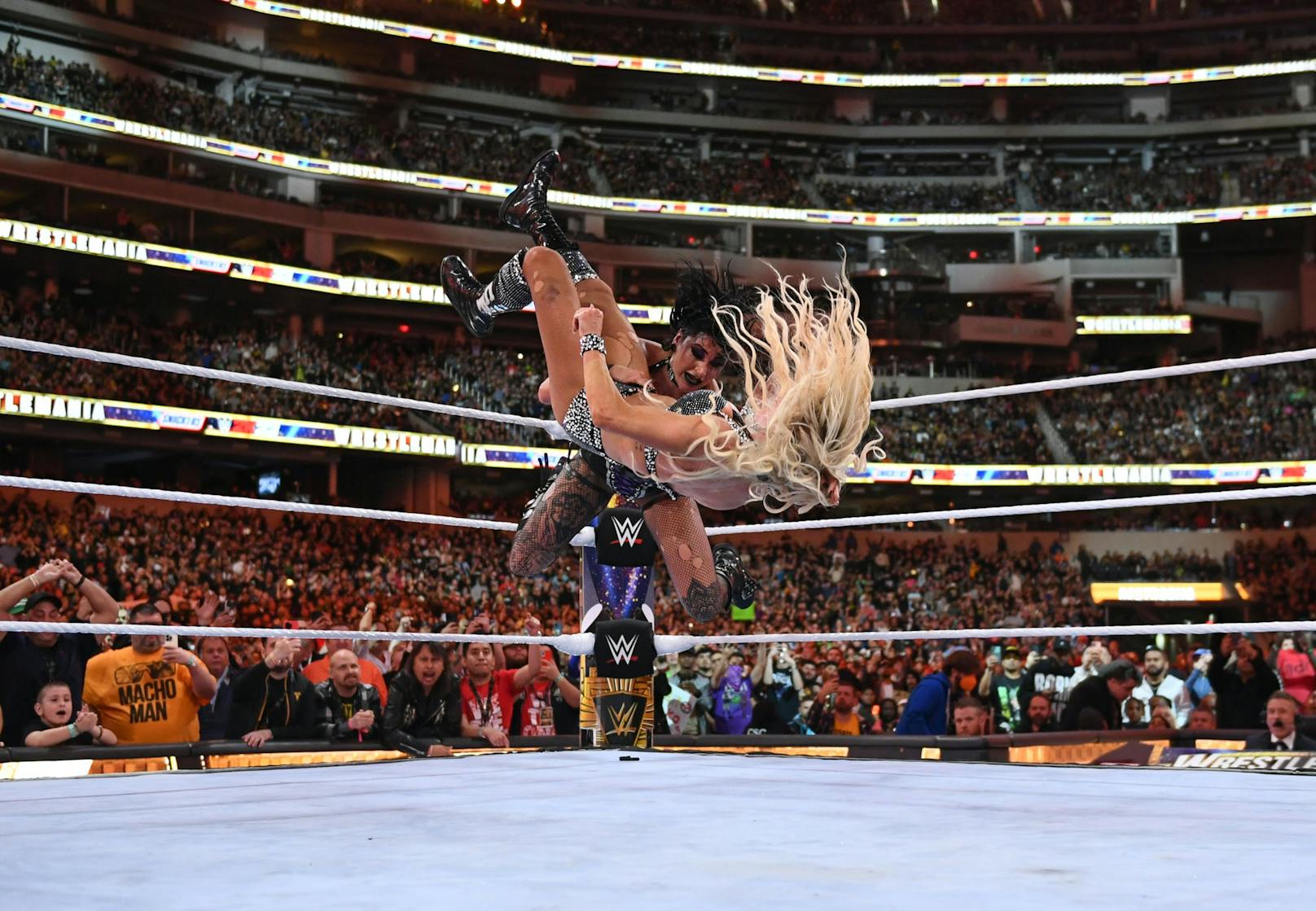 WWE Wrestlemania 39, Night 1: Die besten Bilder