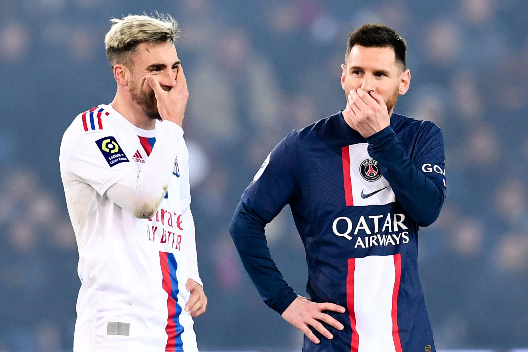Lionel Messi (r.) kassierte die zweite Heimpleite in Serie