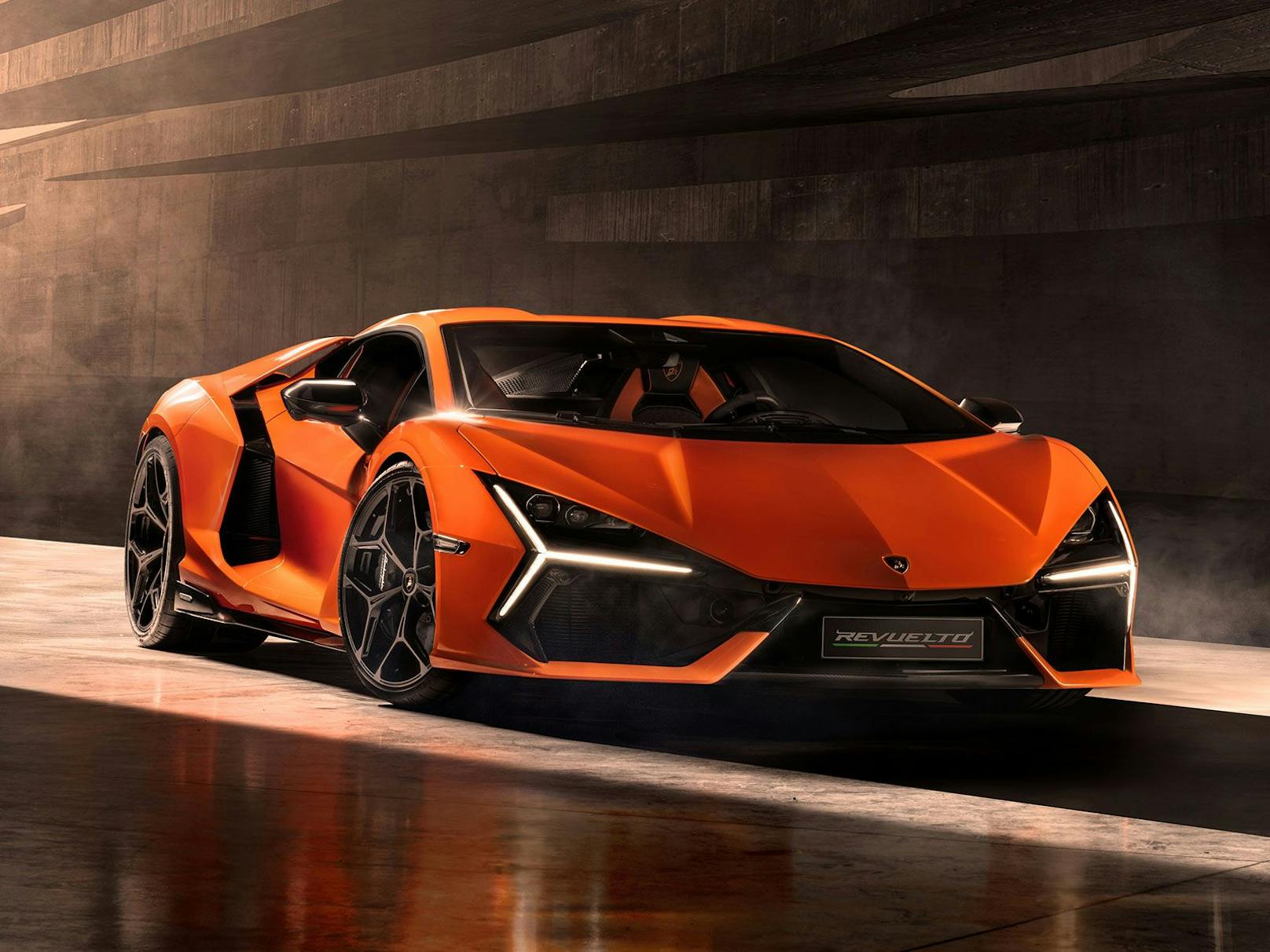 Neuer Look bei Lamborghini - der Revuelto verfügt über ein aggressiveres Design.