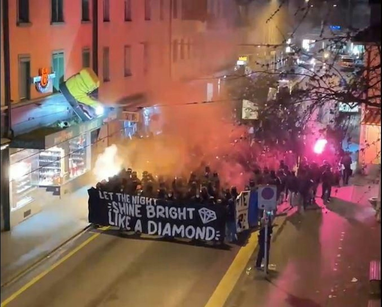 Heute.at - Gewalt von Linksextremen – Szene bleibt gefährlich