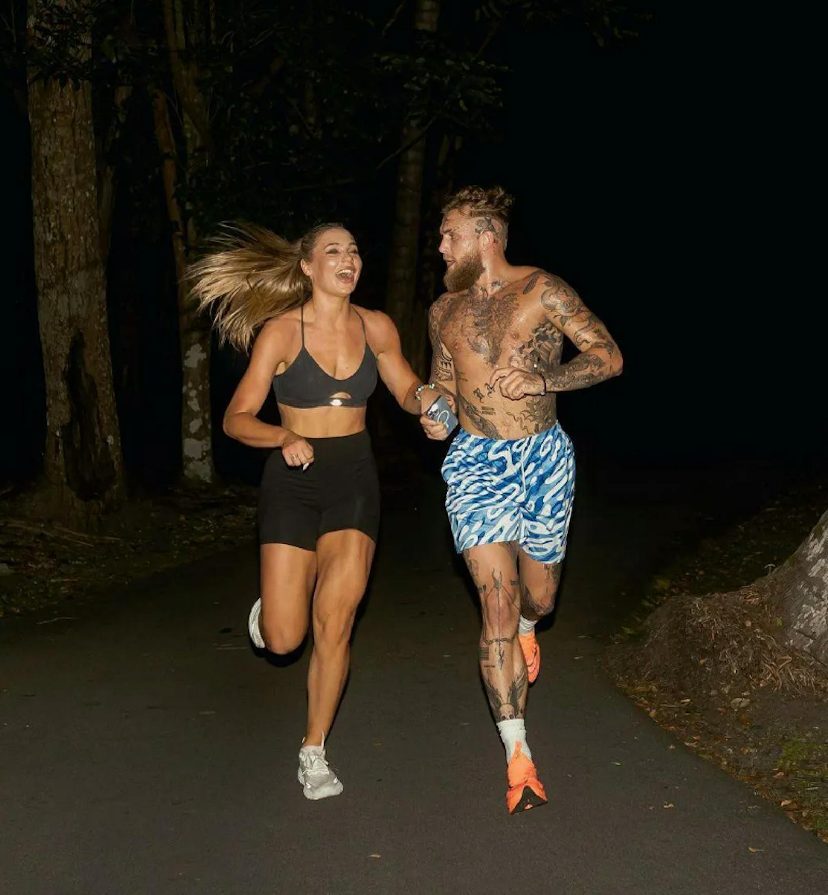 Jutta Leerdam und Jake Paul beim Joggen – mit gemeinsamen Bildern versetzen die Sport-Stars das Netz in Aufruhr.