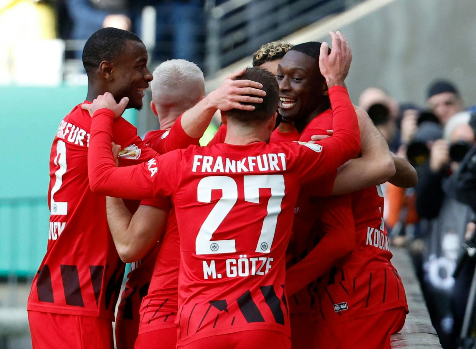 Eintracht Frankfurt jubelt gegen Union Berlin. 