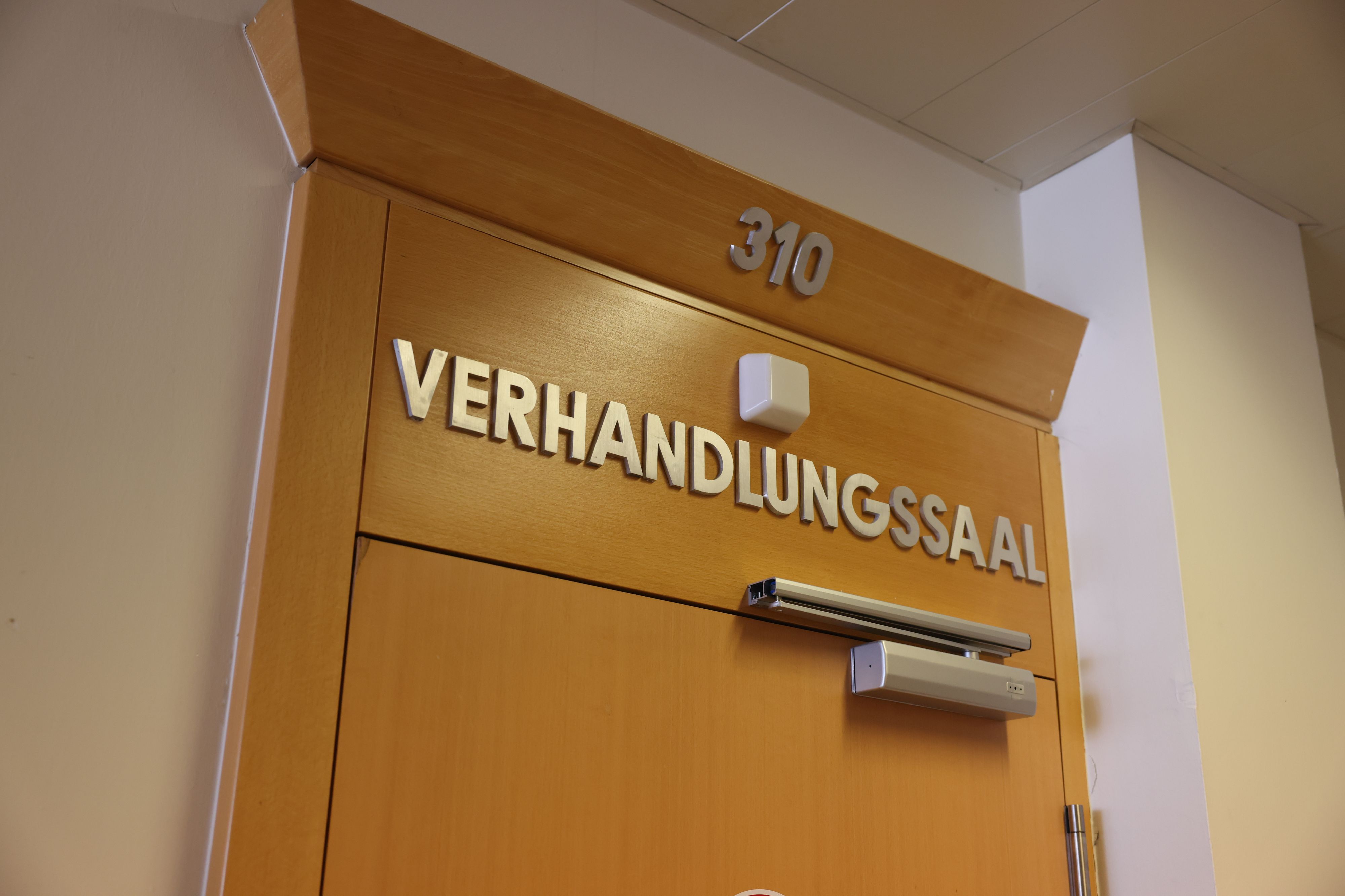 Die Verhandlung im Saal 310 musste abgesagt werden – der Angeklagte war nicht erschienen