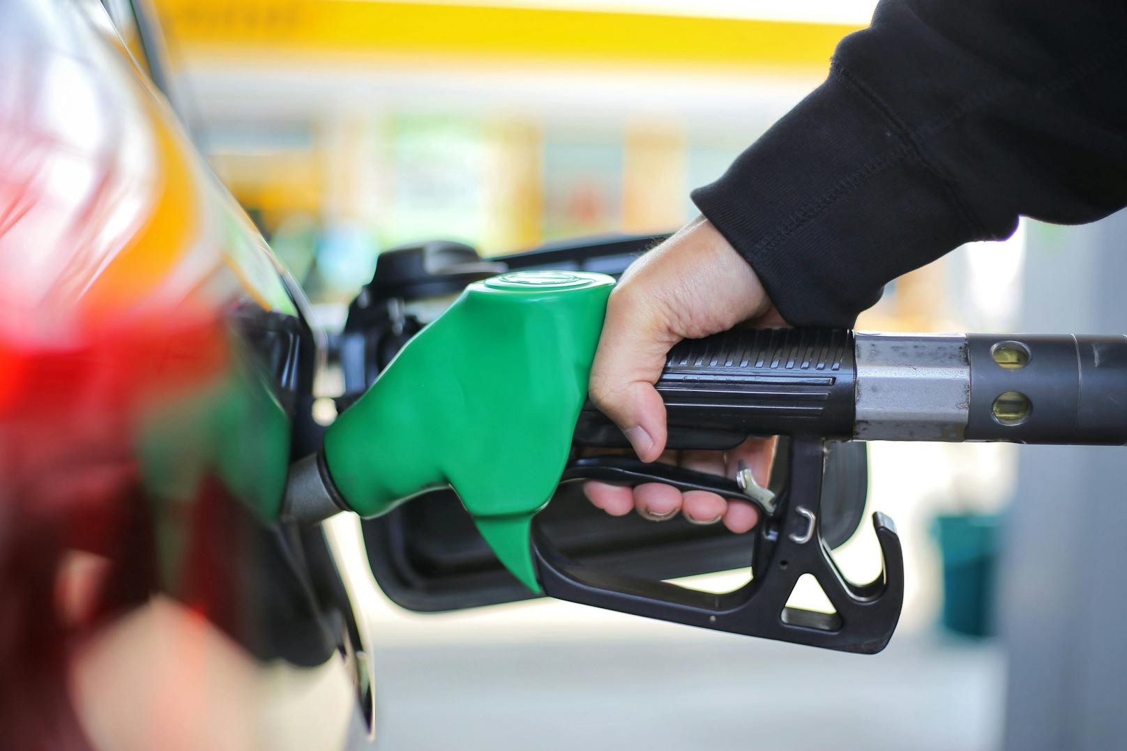 Überraschende Wende bei den Benzinpreisen. Symbolbild. 