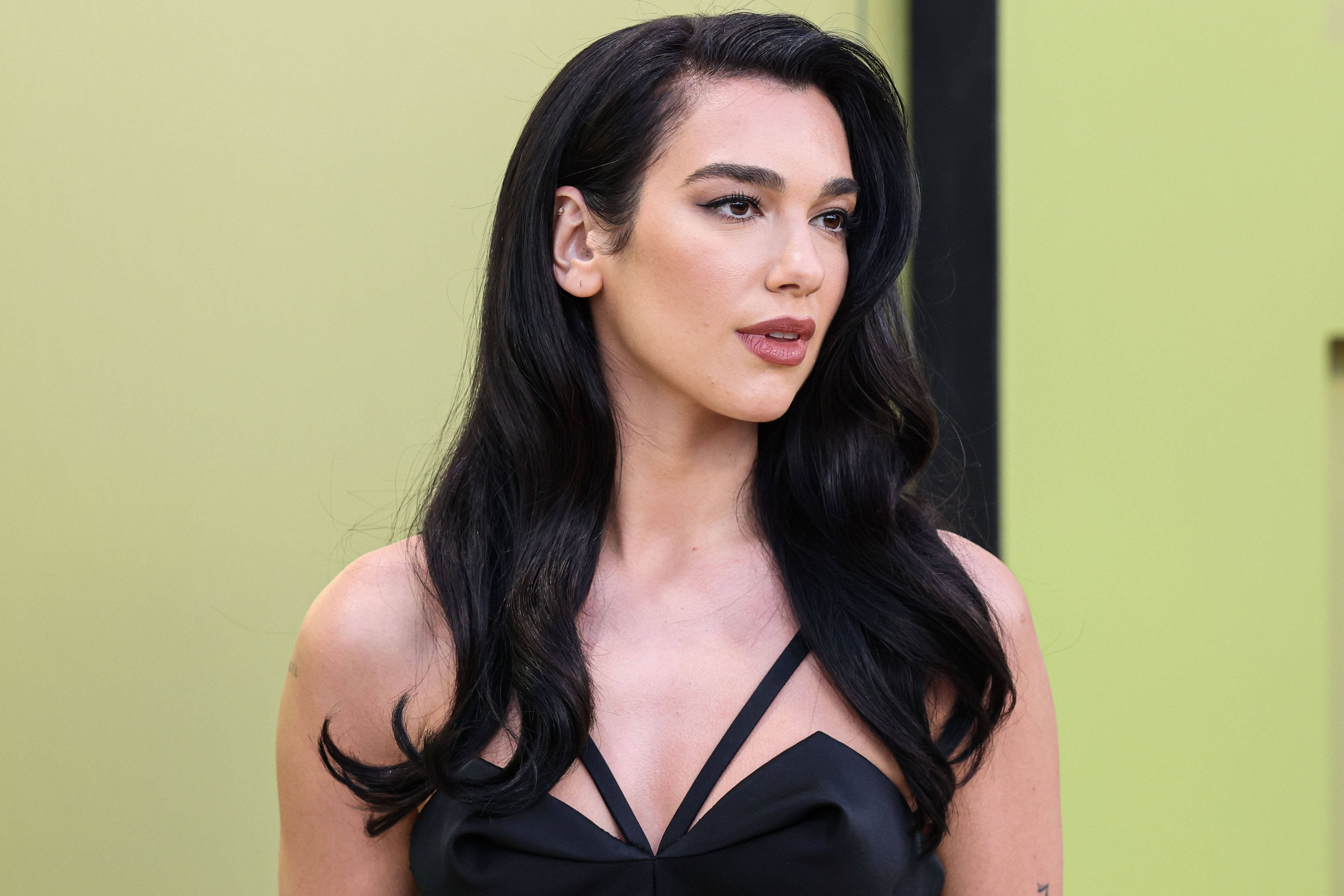 Versace Fall/Winter 2023 Fashion Show British-Albanian singer Dua Lipa arrives at the Versace Fall/Winter 2023 Fashion Show held at the Pacific Design Center on March 9, 2023 in West Hollywood, Los Angeles, California, United States. Pacific Design Center, West Hollywood, Los Angeles, California California United States PUBLICATIONxNOTxINxFRA Copyright: xImagexPressxAgencyx originalFilename: collin-versacef230309_npehM.jpg