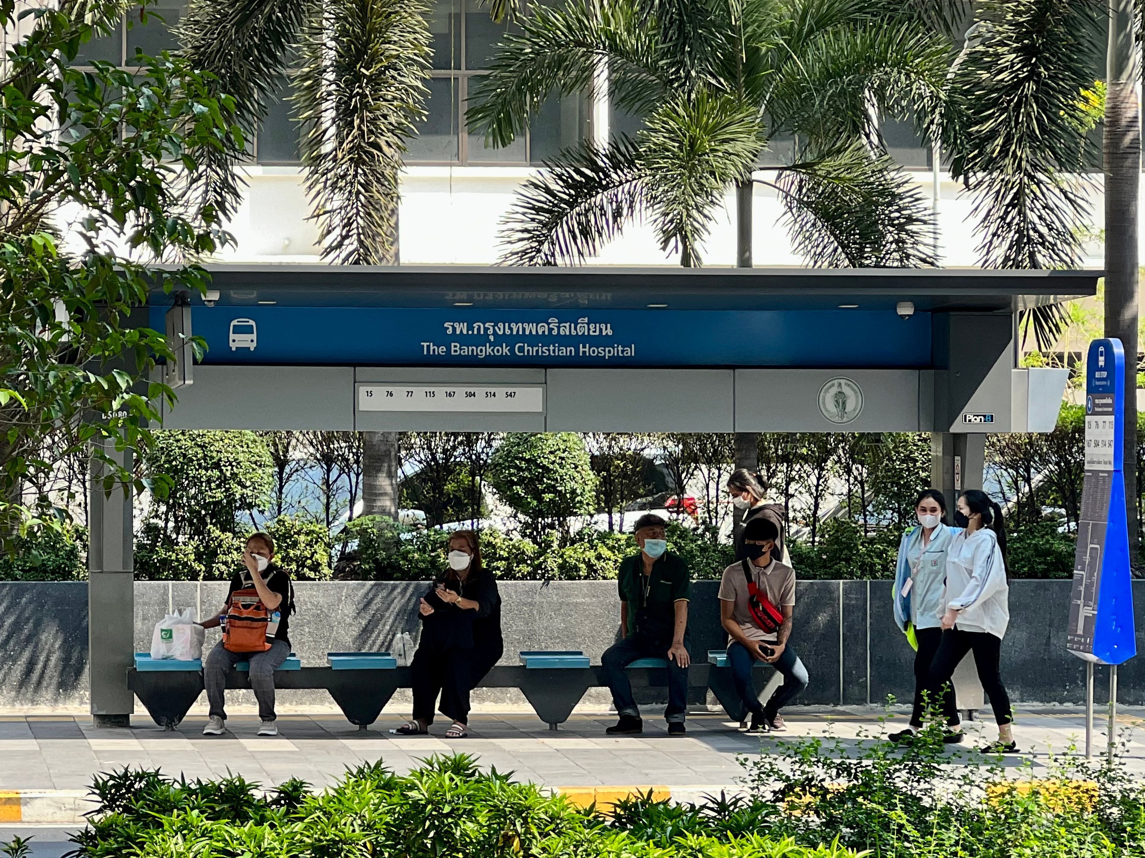 In Bangkok werden 50 Grad in der Sonne erreicht, im Schatten sind es immer noch 40 Grad.
