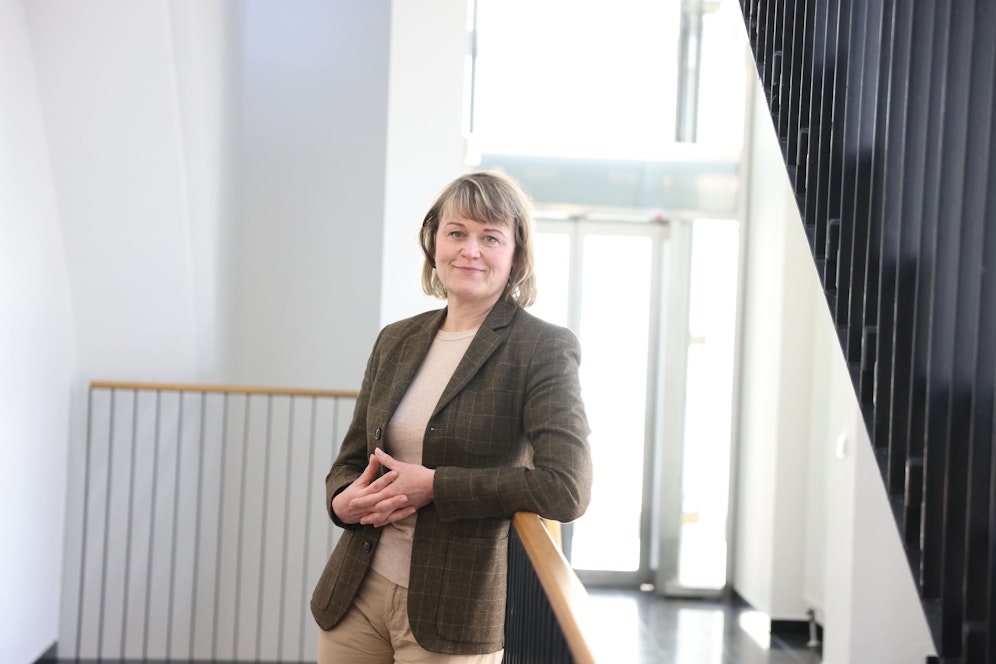 Yuliya aus der Ukraine hat es trotz zwei abgeschlossenen Diplomen in Österreich nicht leicht, Arbeit zu finden. 