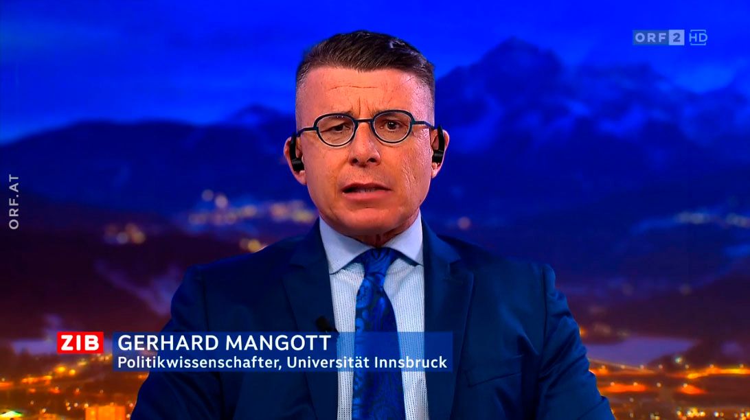 Sicherheitsforscher Gerhard Mangott am 7. April 2023 in der ZIB2 mit Martin Thür.