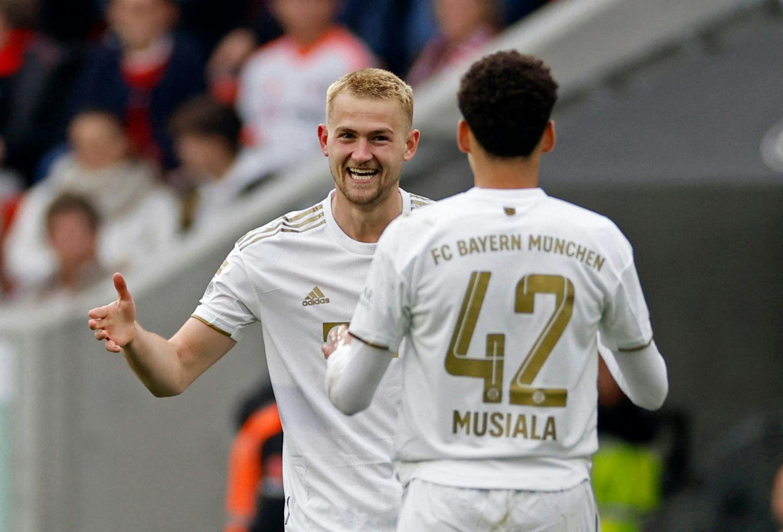 Matthijs de Ligt lässt die Bayern jubeln. 