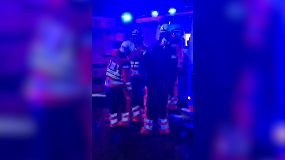 Ein 30-Jähriger musste nach einem Brand im Keller in den Schockraum des nächstgelegenen Spitals gebracht werden. 