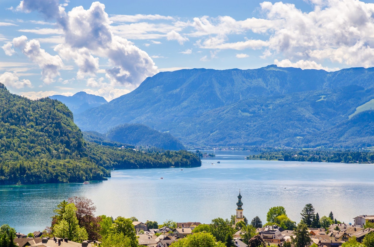 Heute.at - Lebensgefahr! Riesiger Berghang rutscht ab, Tal gesperrt