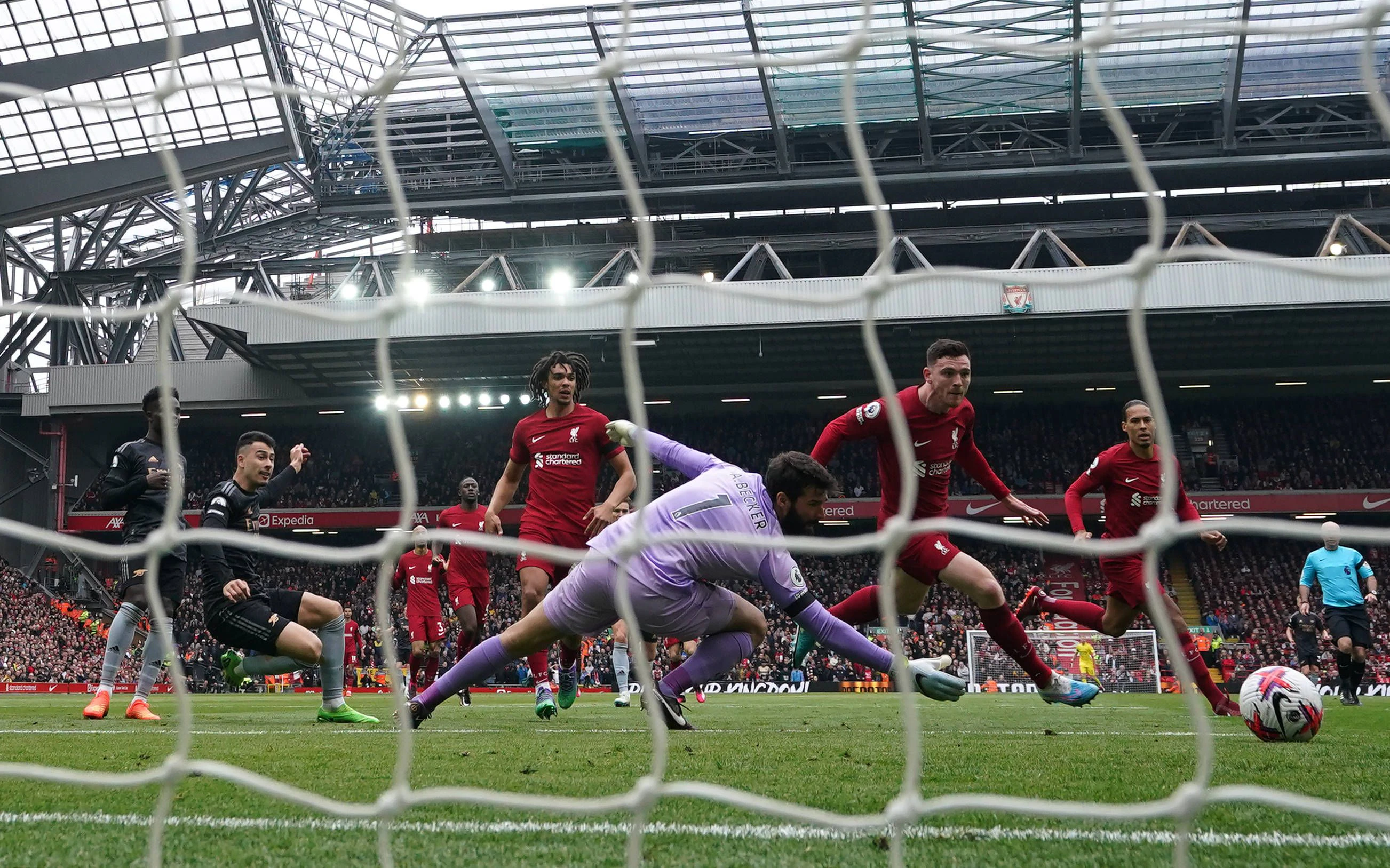 Liverpool nimmt Arsenal Punkte ab
