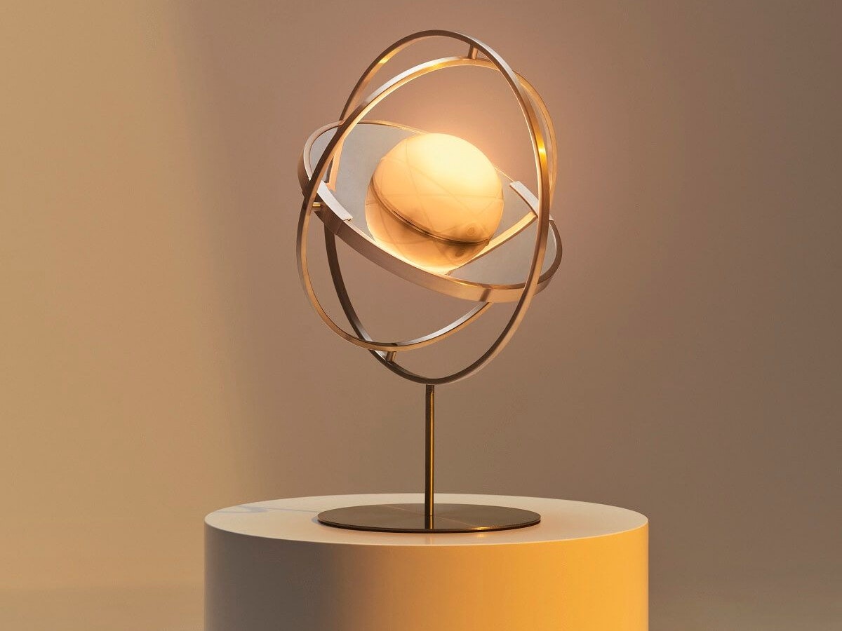 Die aufladbare LED-Leuchte SAMMANLÄNKAD wurde mit dem Unternehmen Little Sun kreiert.