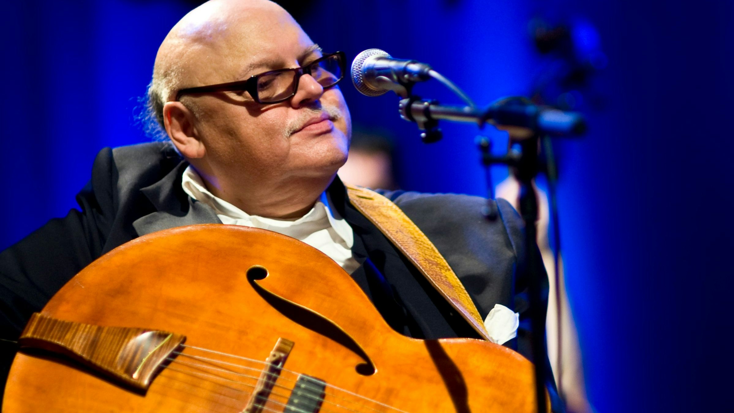 Download von www.picturedesk.com am 11.04.2023 (12:59).  Karl Ratzer, JazzFest Kirchberg am 22.08.14 *** Die Nutzung des Bildes für redaktionelle Zwecke ist kostenlos. Weitergehende Nutzung bedarf der Zustimmung des Aussenders. *** - 20140723_PD2683 - Rechteinfo: OTS-Bild (OTS) Redaktionelle Nutzung im thematischen Zusammenhang mit der Aussendung kostenfrei gestattet.