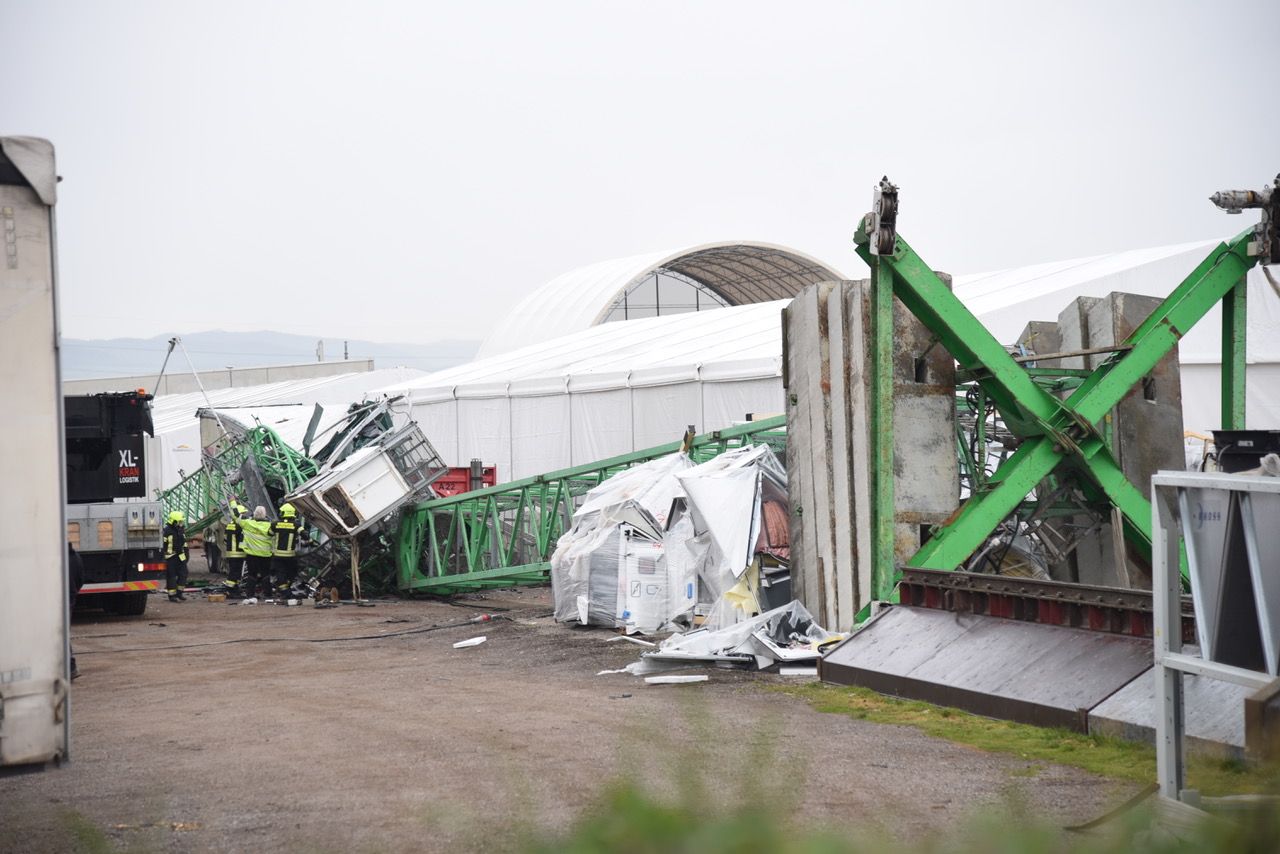 Kran stürzte um in Münchendorf