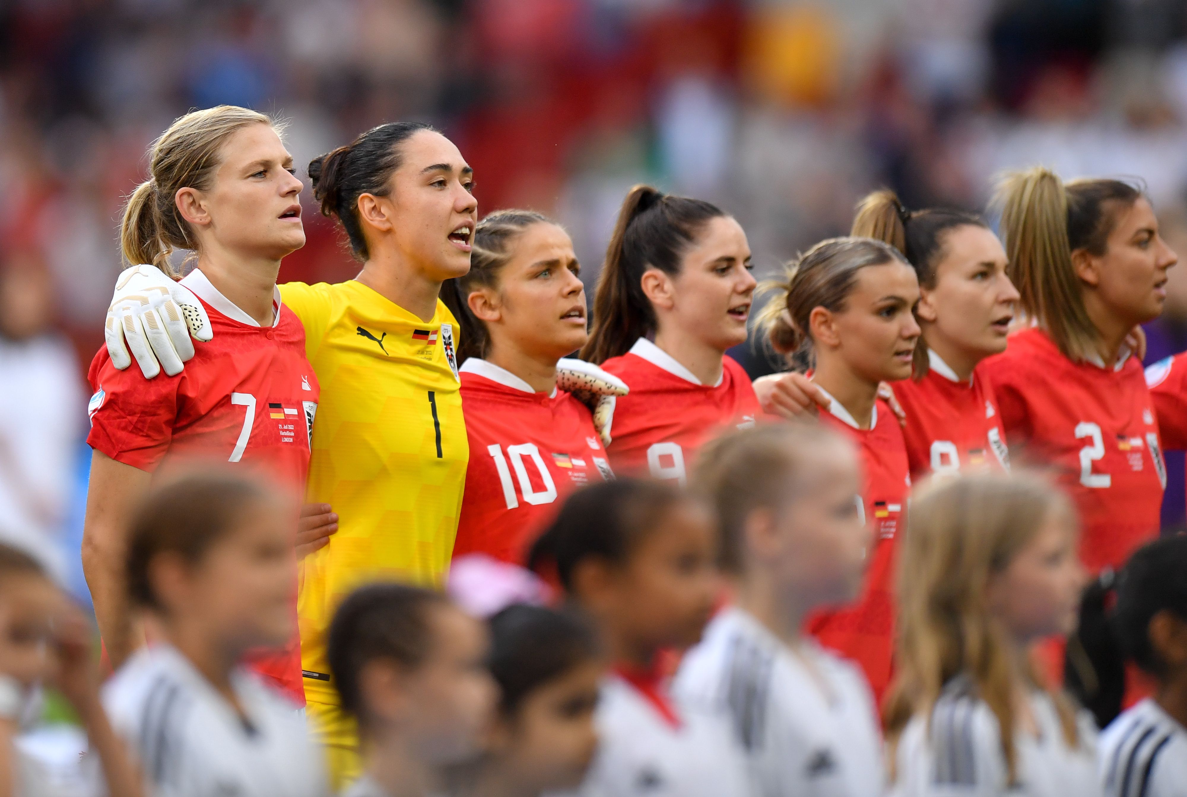 ÖFB-Kapitänin Wenninger (l.) hat genug.