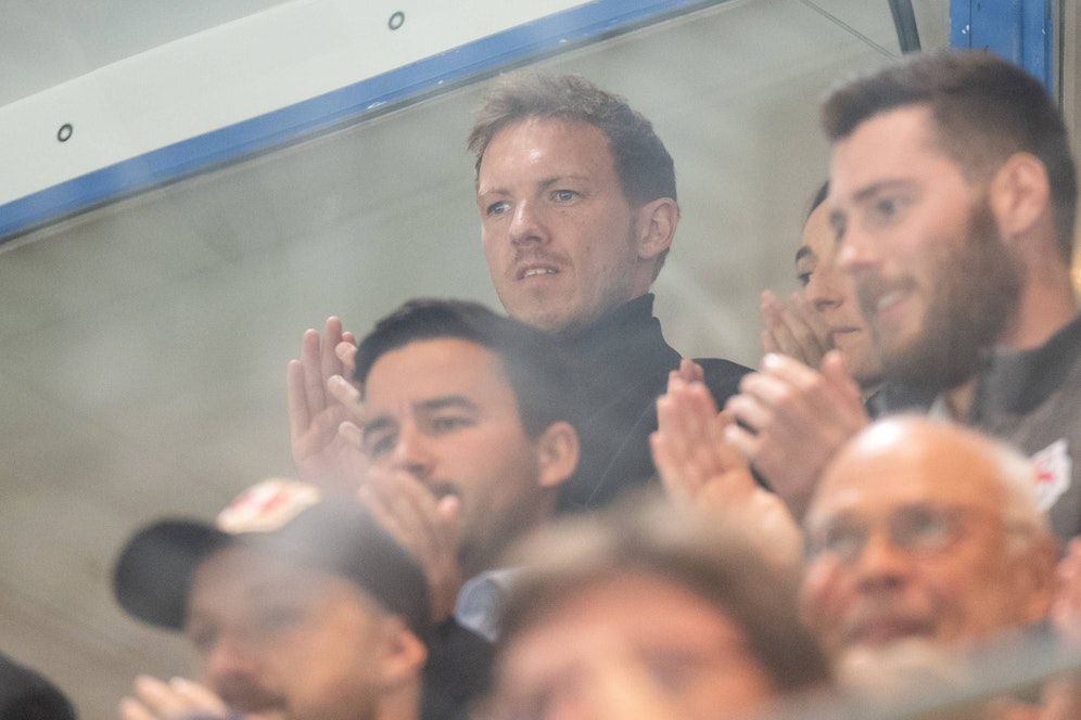 Julian Nagelsmann zeigte sich als Zaungast beim Eishockey. 