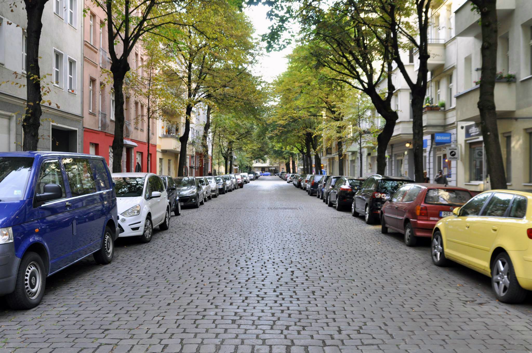Ein Mann erhielt in der Leopoldstadt einen Strafzettel. Die Ausstellerin hatte in weiterer Folge darunter zu leiden. (Symbolbild)