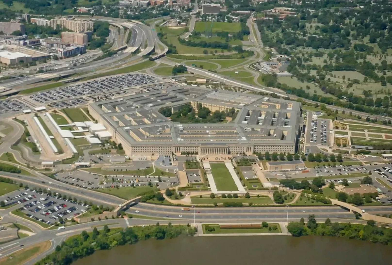 Militär-Mitarbeiter steckt hinter Pentagon-Leak