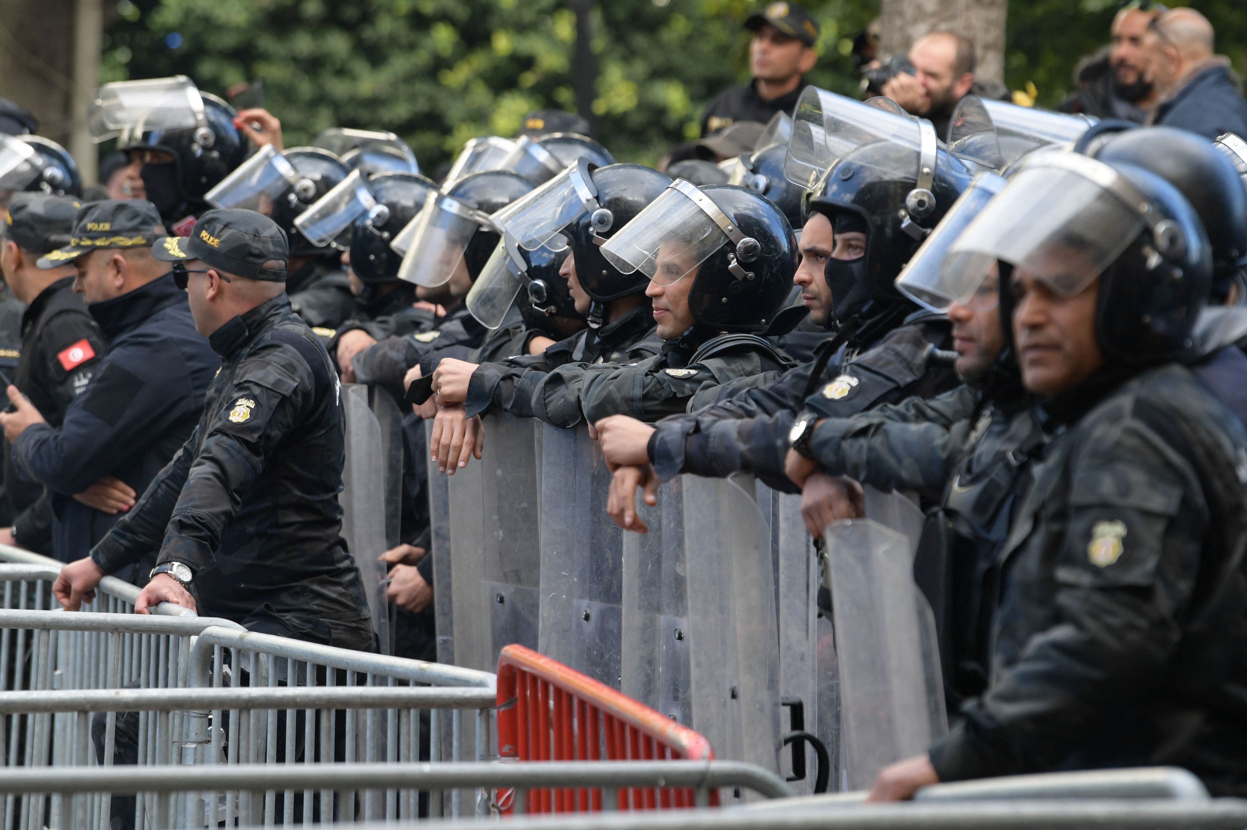 Polizei-Aufmarsch in Tunesien