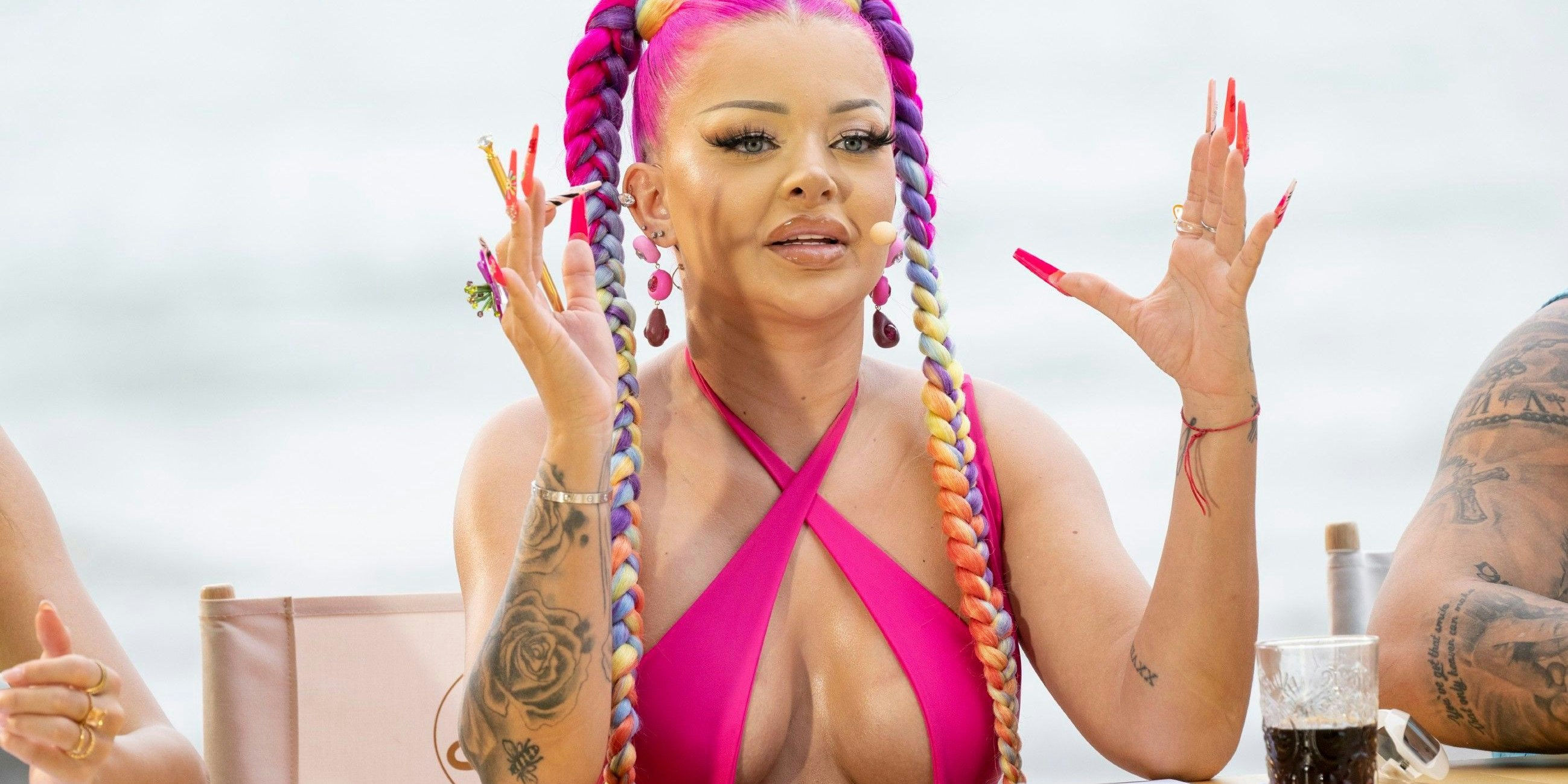 Jurymitglied Katja Krasavice weiß ihre Kurven in Szene zu setzten.