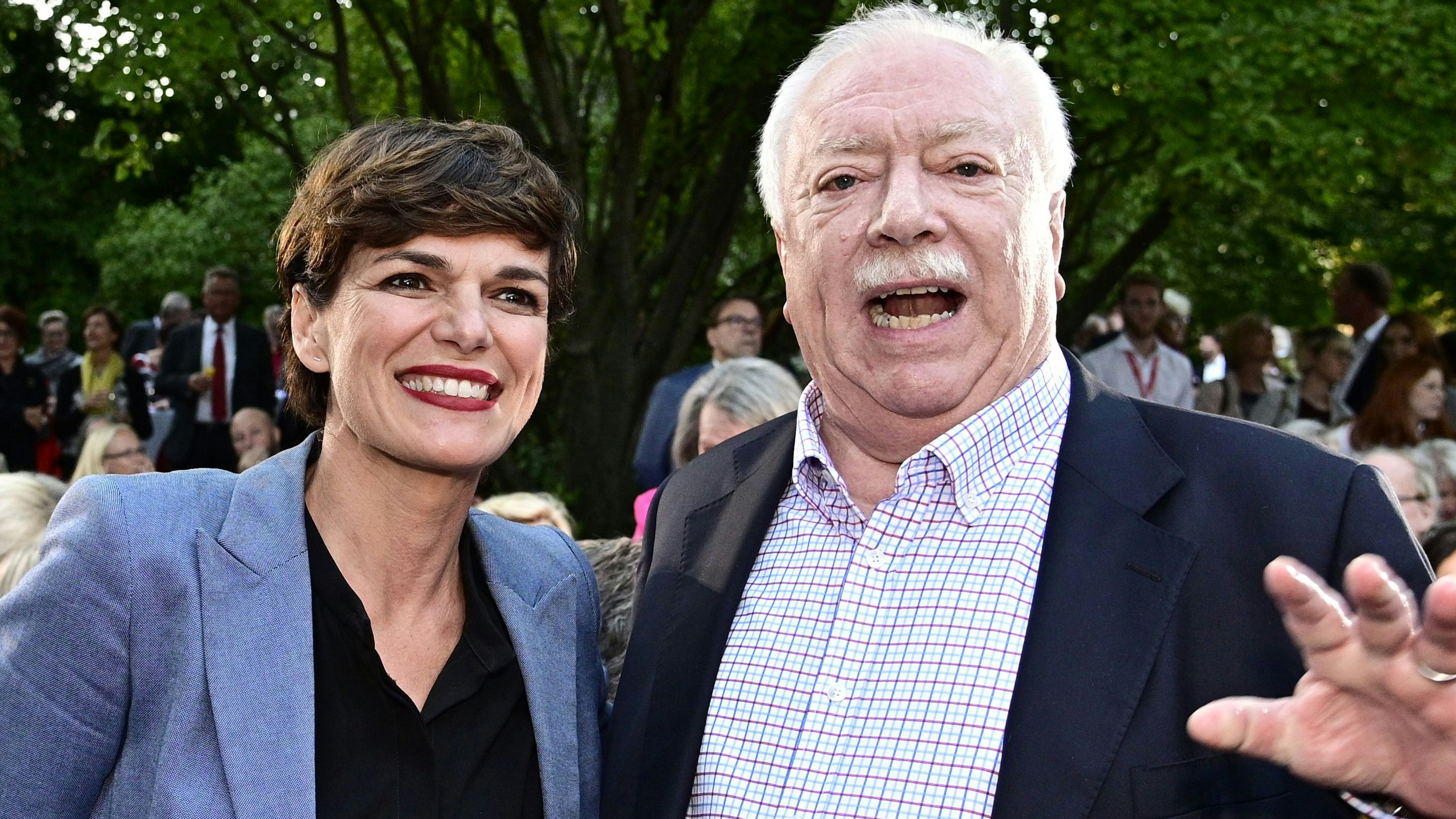 Download von www.picturedesk.com am 15.04.2023 (12:18).  ABD0058_20190912 - WIEN - ÖSTERREICH: Parteivorsitzende Pamela Rendi-Wagner, Ex-Bgm. Michael Häupl anl. einer SPÖ Veranstaltung "Mei Wien is ned deppat" zum 70. Geburtstag von Michael Häupl am Donnerstag 12. September 2019 in Wien. - FOTO: APA/HANS PUNZ - 20190912_PD5680 - Rechteinfo: Rights Managed (RM)