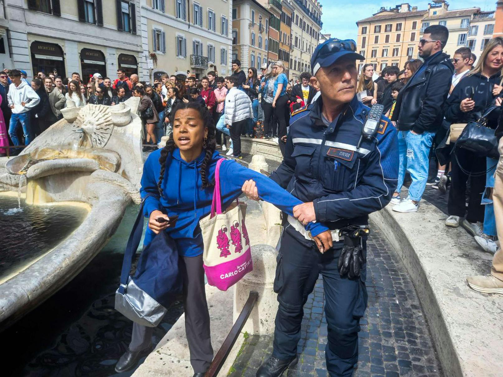 Mitglieder der "Letzten Generation" könnten in Italien bald als organisierte Kriminelle eingestuft werden. 
