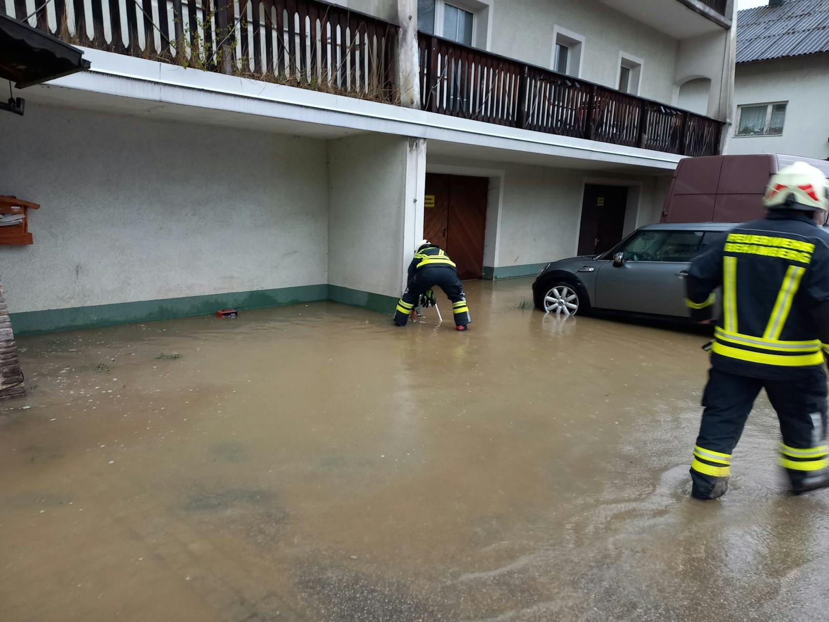 In Behamberg mussten Straßen abgesperrt und Objekte geschützt werden.