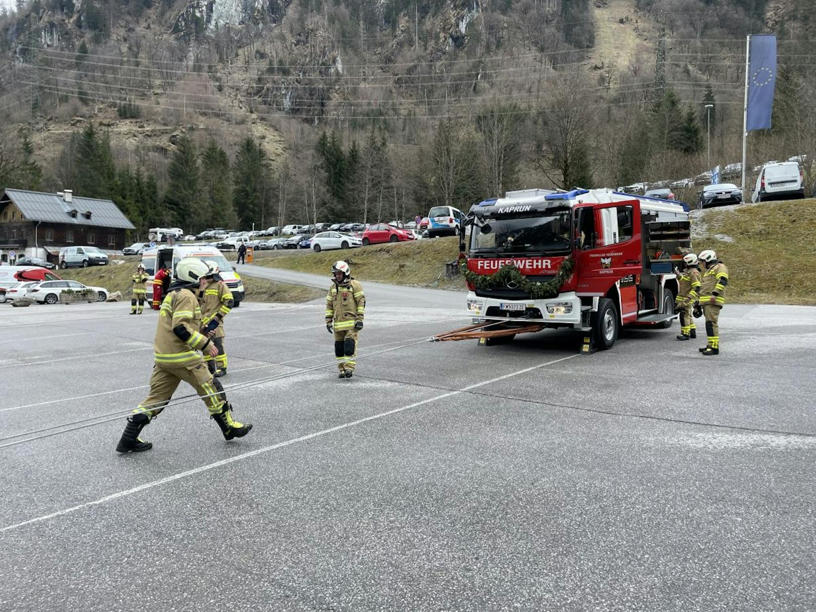 Die FF Kaprun stand mit 30 Mann im Einsatz.