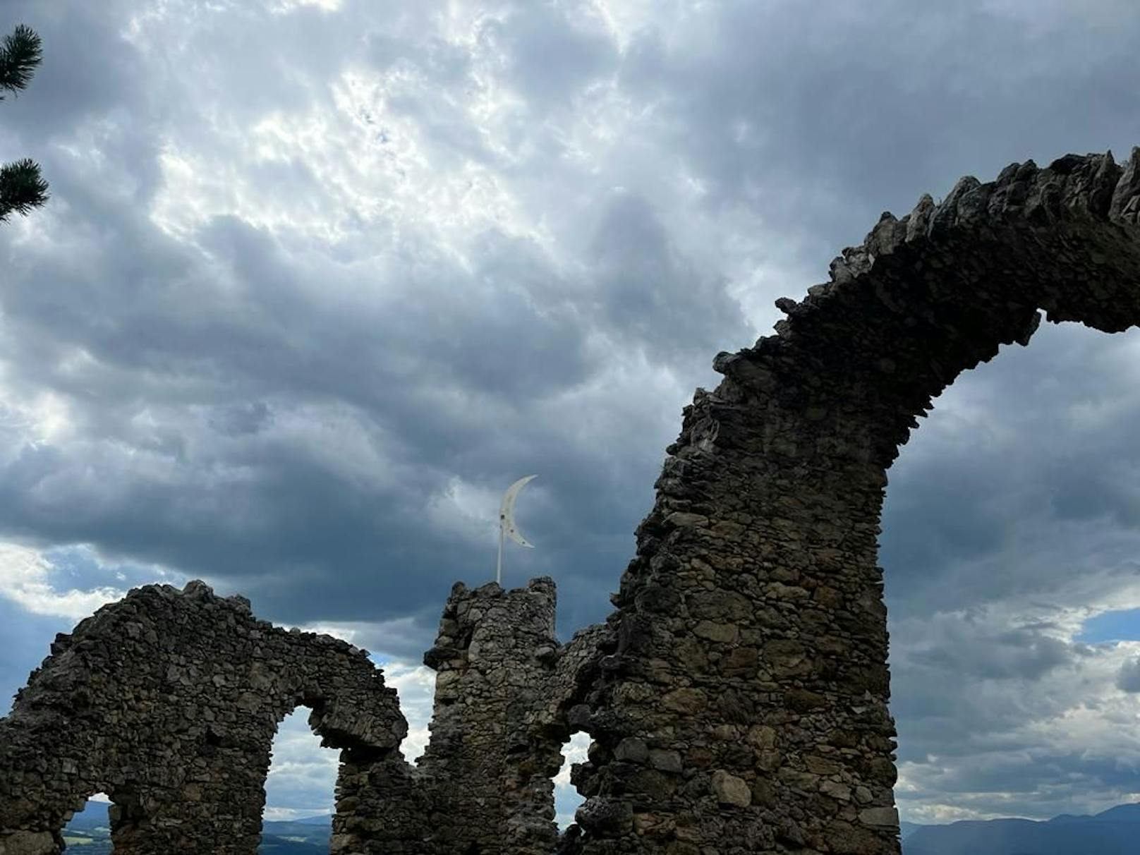 Die Ruine Türkensturz ist ein beliebtes Ausflugsziel im südlichen NÖ.