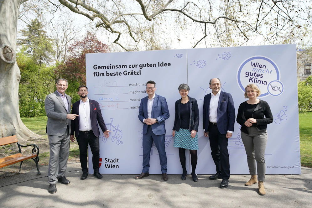 Freuen sich auf die Ideen: Georg Papai (Bezirksvorsteher Floridsdorf), Markus Rumelhart (Bezirksvorsteher Mariahilf), Klimastadtrat Jürgen Czernohorszky (alle SPÖ), Silvia Nossek (Bezirksvorsteherin Währing, Grüne), Neos-Bildungssprecher Stefan Gara und Projektleiterin Wencke Hertzsch.