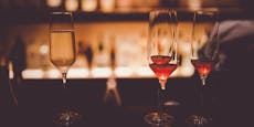 Kellnerin mischt ihr Blut in Cocktails – gefeuert