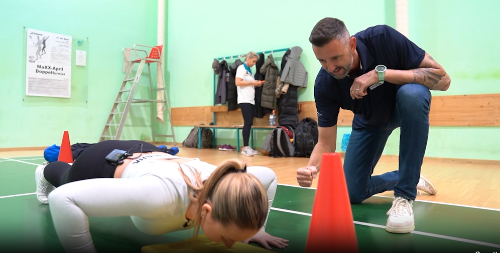 Für eine Aufnahme bei der Polizei müssen Frauen neun Liegestütze schaffen.