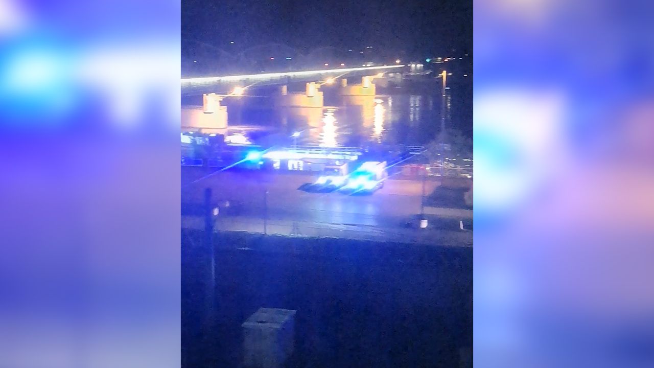 Um 3.00 Uhr nachts brannte es in der Kabine eines Schiffs am Handelskai. 