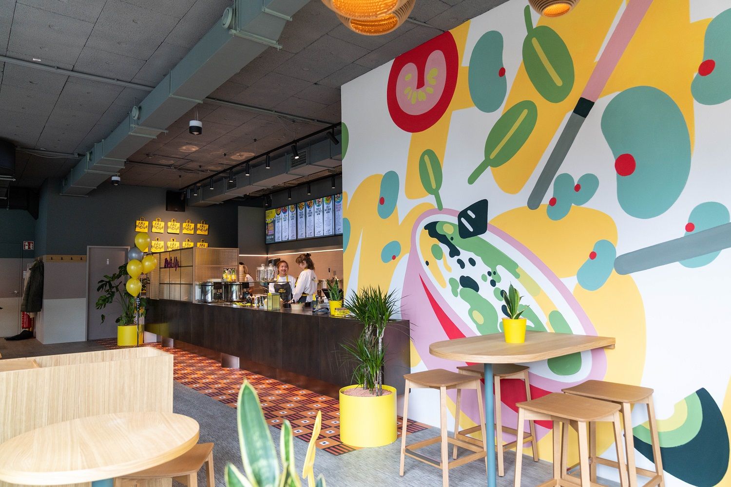 Erst im März eröffnete Fat Monk in der Wiener Vorgartenstraße sowie im Vienna 22 in Donaustadt zwei weitere Filialen, nun ein weiterer Bowl-Store am Westbahnhof dazu.