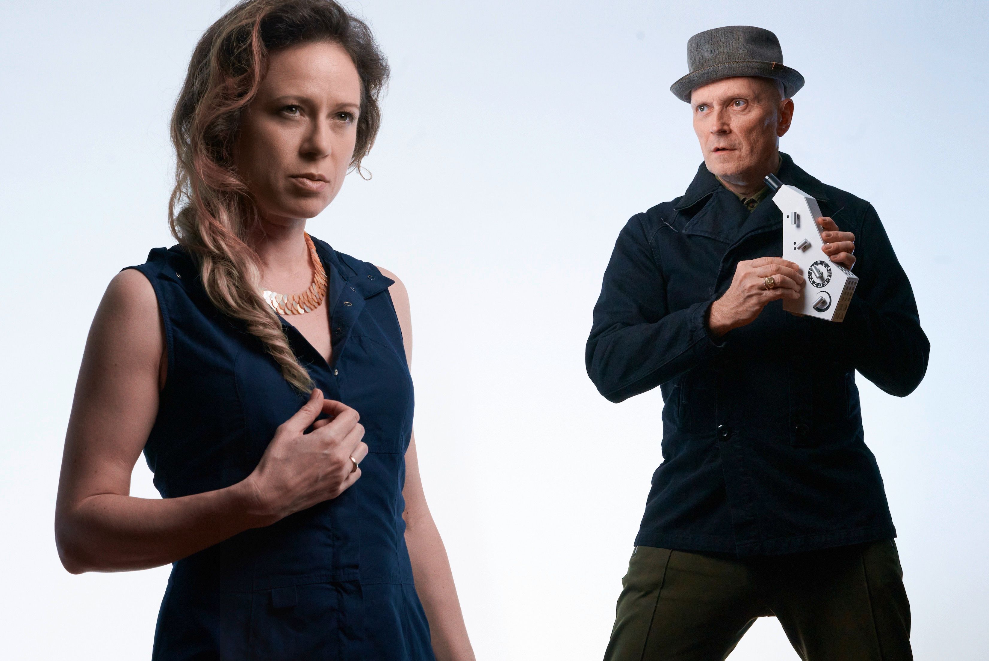 Das Künstler-Duo Rita Luksch und Georg O. Luksch laden mit ihrem neuesten Werk KASSANDRA 4D zu einer musikalischen Reise in mythologische Weiten des Kosmos ein.